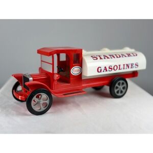 Standard Gasolines Esso Toy Tanker Truck BNIB w/ Box & COA – 1994 Limited